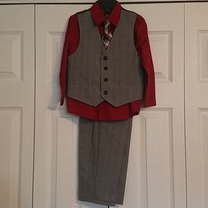 Boys 4 PC. Dress Suit 4T